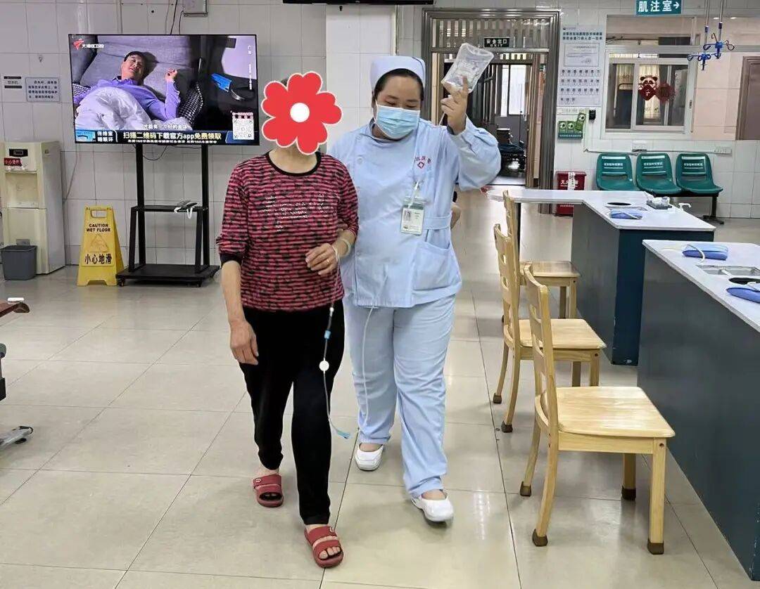 夜东莞医护人员站岗守安康！PG麻将胡了免费模拟器除夕(图16)